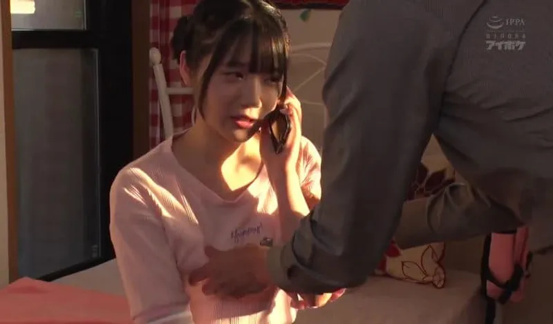 Bố dượng phát hiện con gái riêng của bà xã là diễn viên jav