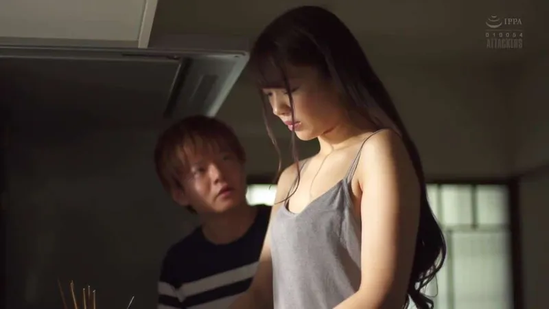 Bồ của chị gái đụ cô em người vợ đang bần cùng vì thất tình